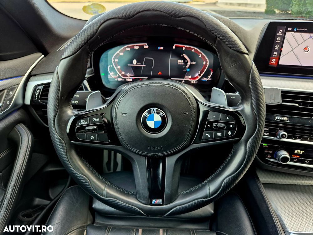 BMW Seria 5 520d xDrive AT MHEV - 32
