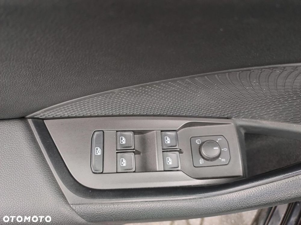 Skoda Octavia 2.0 TDI Style DSG - 23
