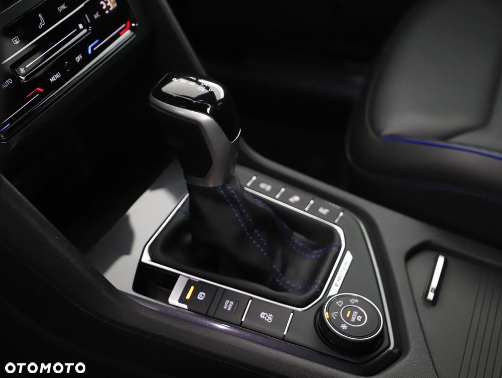 Volkswagen Tiguan - 11