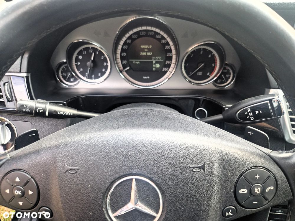 Mercedes-Benz Klasa E 350 CDI DPF BlueEFFICIENCY 7G-TRONIC Avantgarde - 6