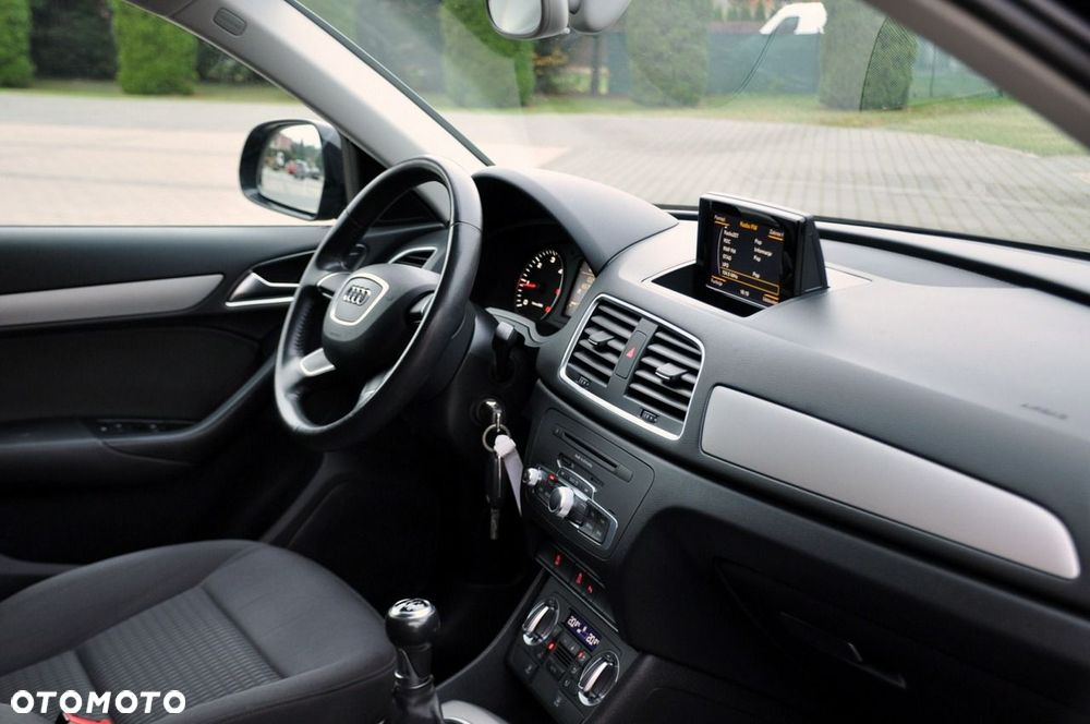 Audi Q3 - 18
