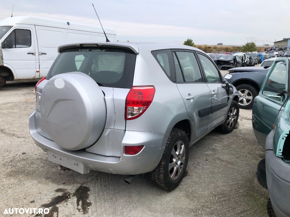 Dezmembrez piese Toyota Rav 4 2009 - 1