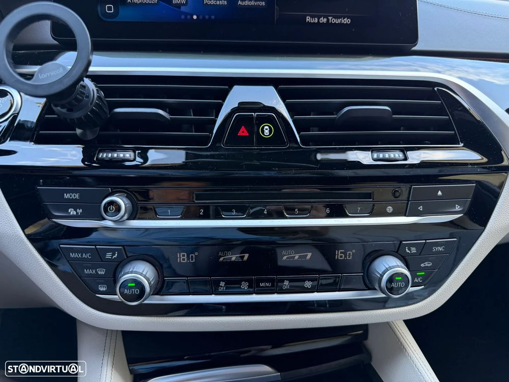 BMW 525 - 12