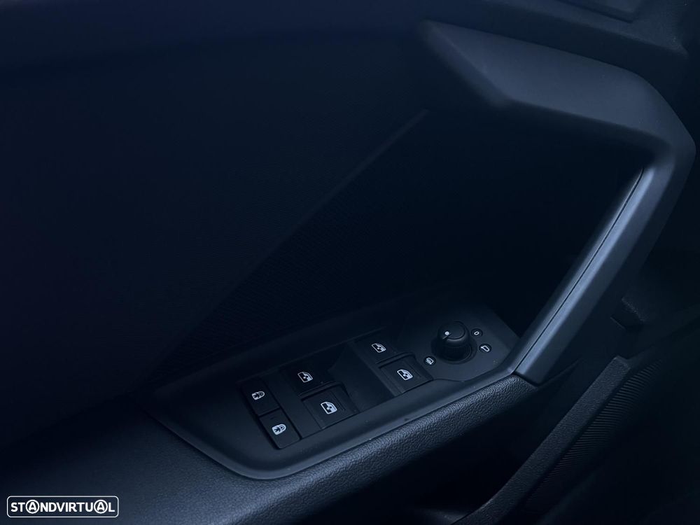 Audi A3 Limousine 30 TFSI S line - 14