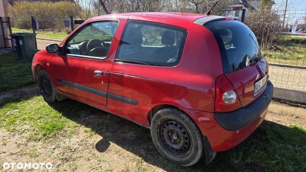 Renault Clio 1.4 16V Privilege - 5