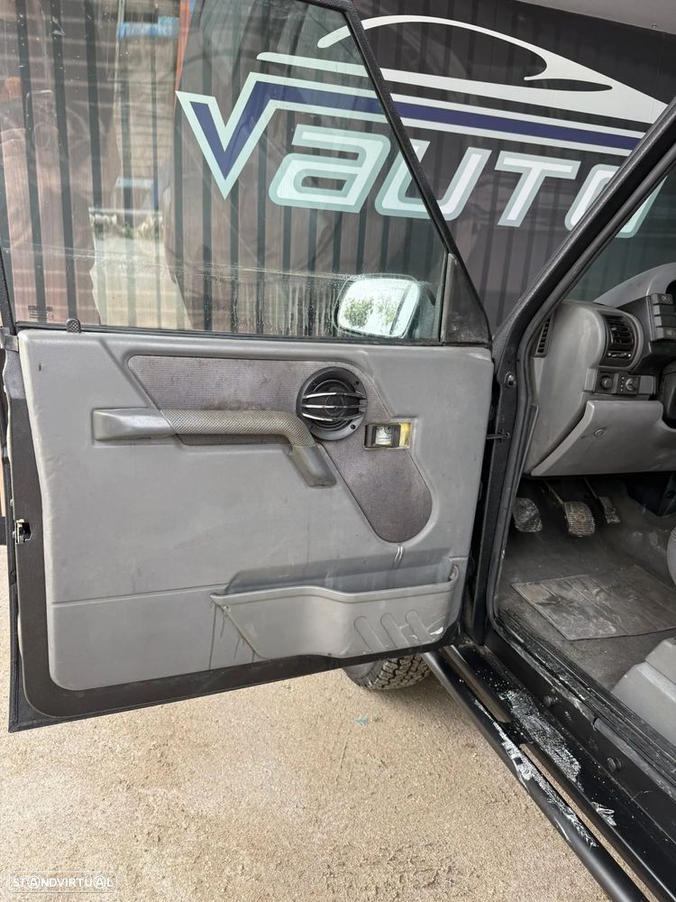 Land Rover Discovery 2.5 TDi - 19