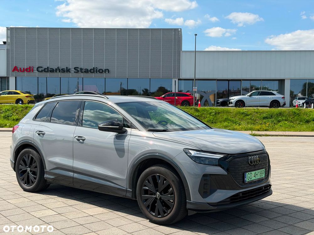 Audi Q4 e-tron SUV - 3
