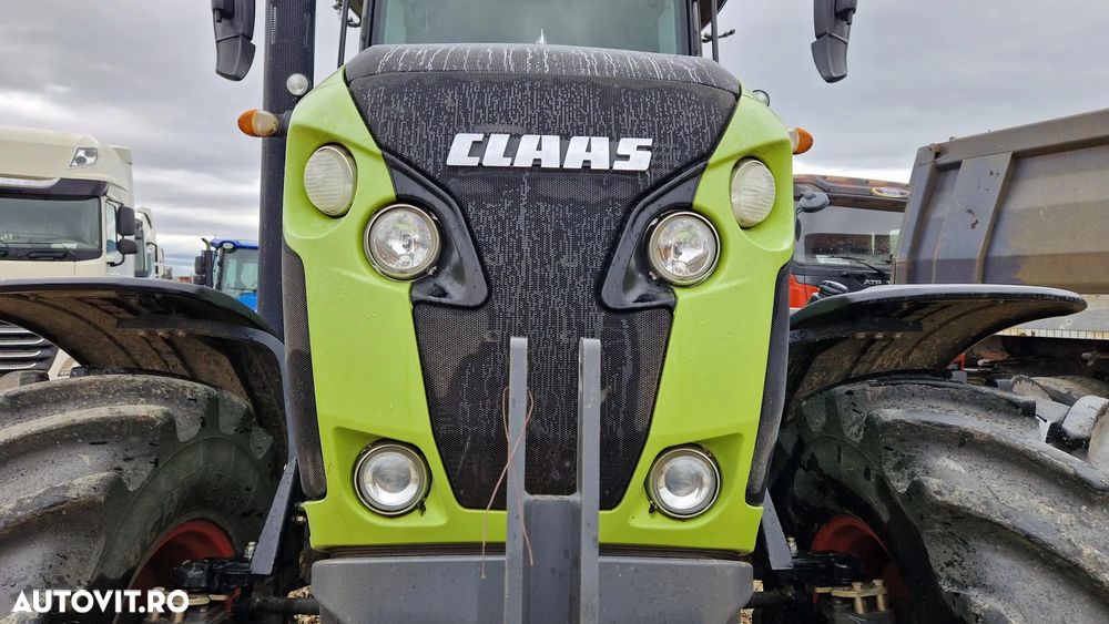 Claas AXION 810 - 12