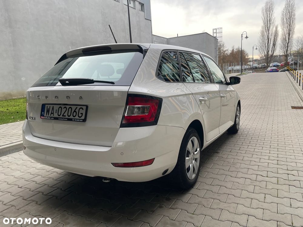 Skoda Fabia 2021 photo 4