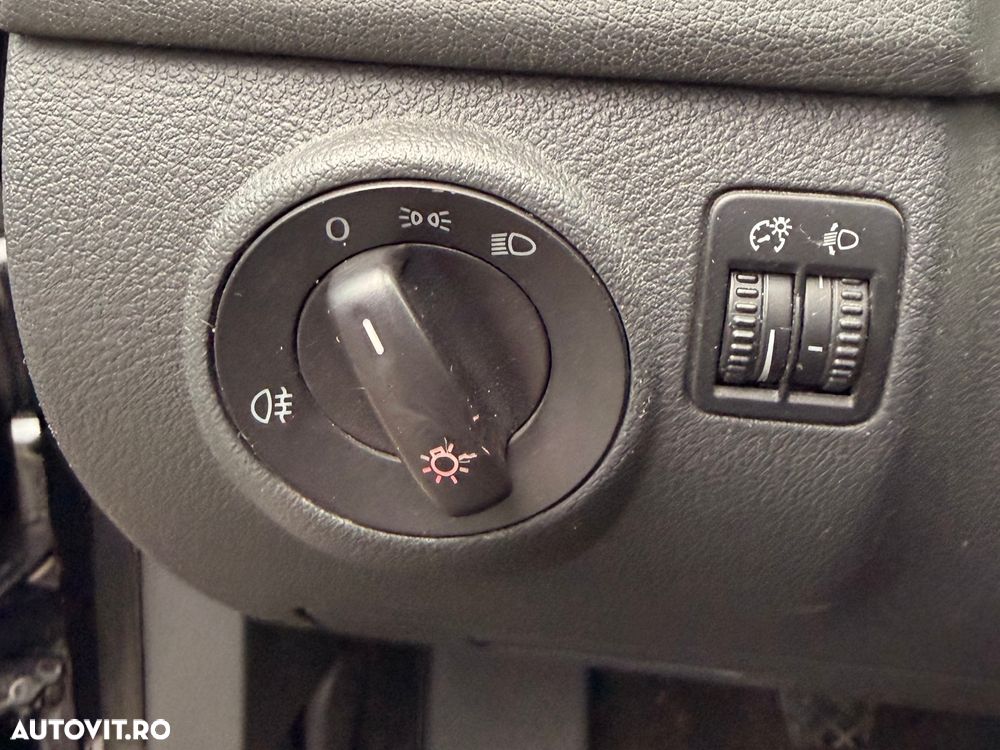 Volkswagen Golf Plus - 16