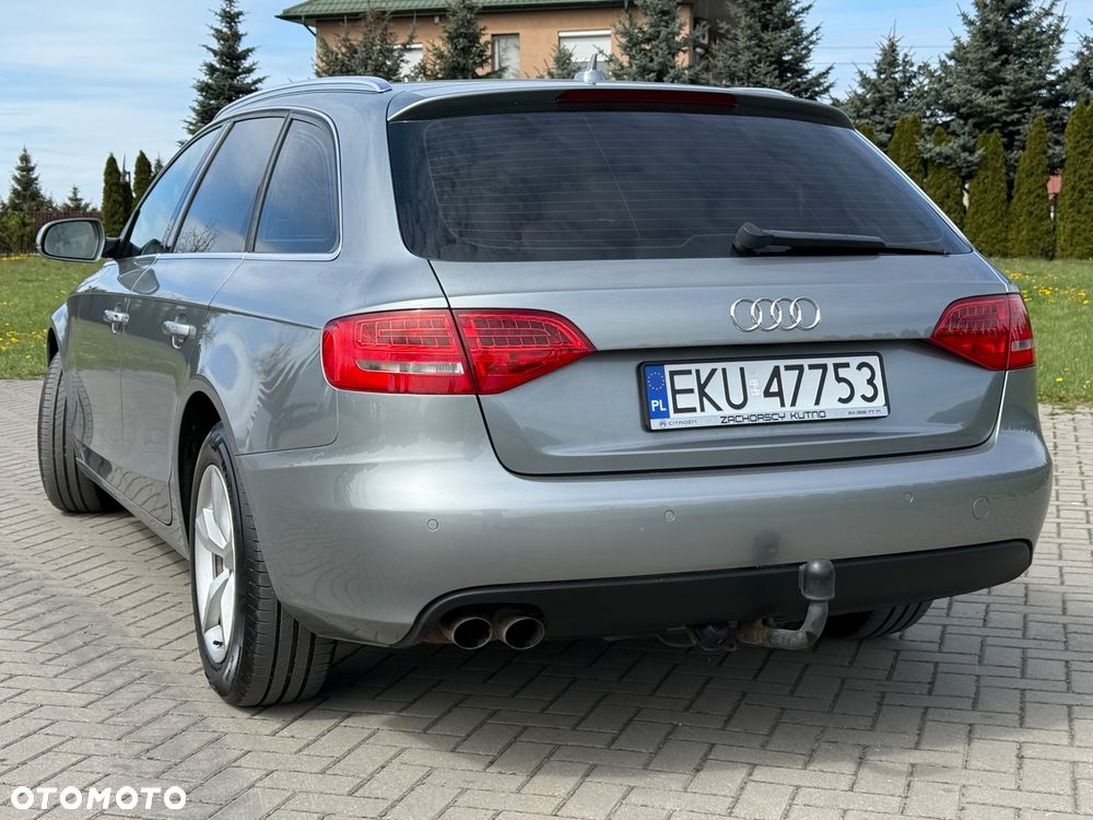 Audi A4 Avant - 11