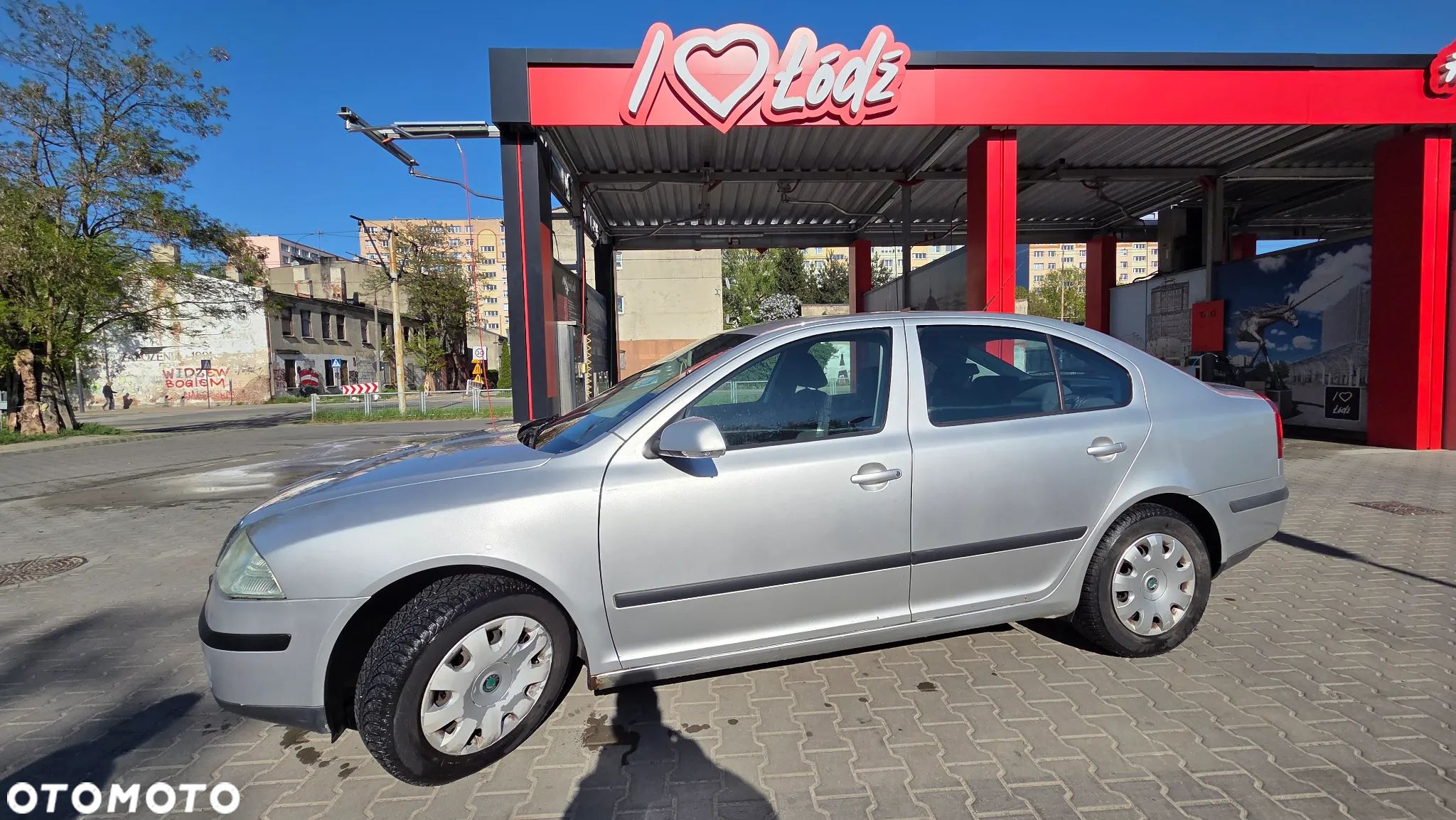 Skoda Octavia 1.6 FSI Ambiente - 1