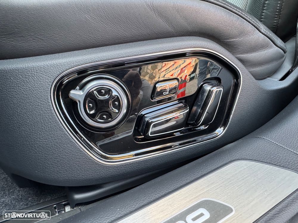 Audi A8 4.2 TDi V8 quattro - 3