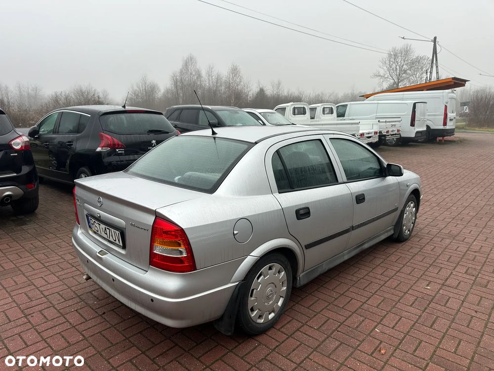 Opel Astra 1.4 Enjoy - 3