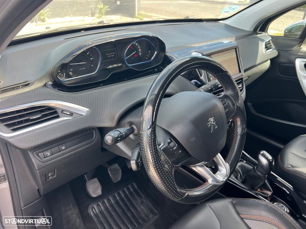 Peugeot 2008 PureTech 110 Stop&Start Crossway - 25