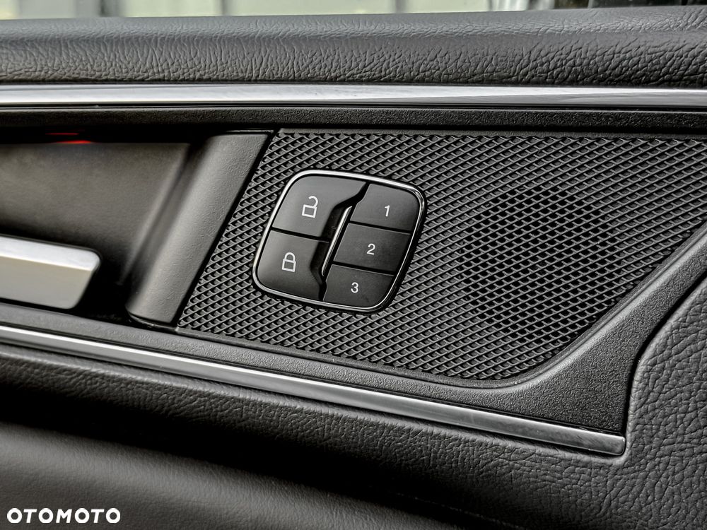 Ford S-Max 2.0 EcoBlue ST-Line - 36