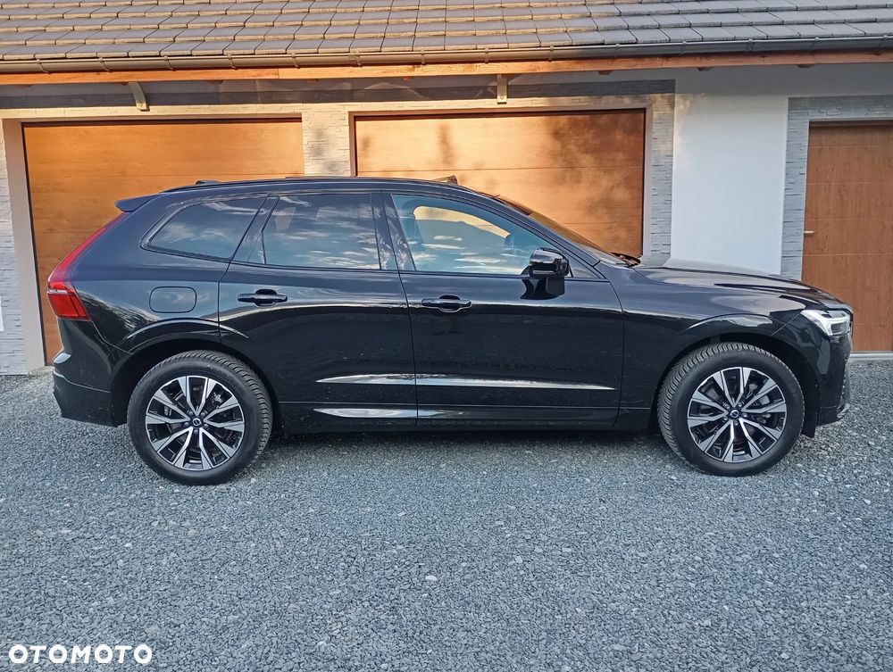 Volvo XC 60 B4 D AWD Ultimate Dark - 3
