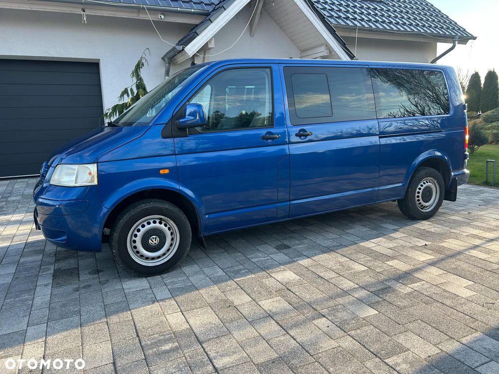 Volkswagen Caravelle - 3