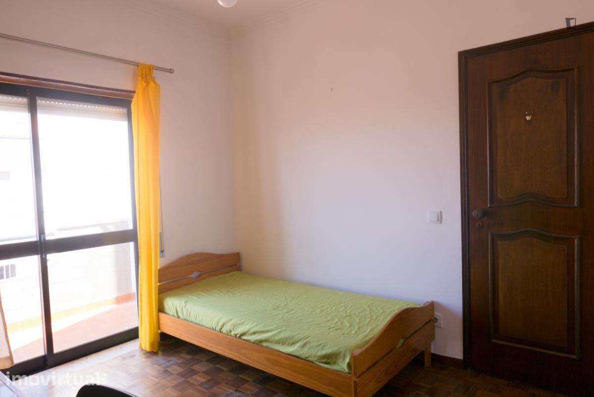 Quarto - localizado em Olivais Coimbra - Grande imagem: 5/41
