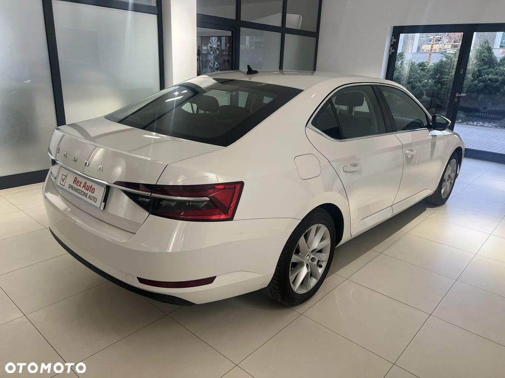 Skoda Superb 2.0 TDI Ambition - 7