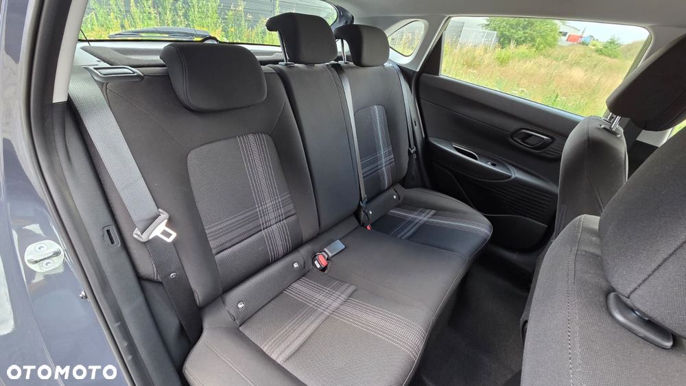 Hyundai i20 1.2 Select - 24