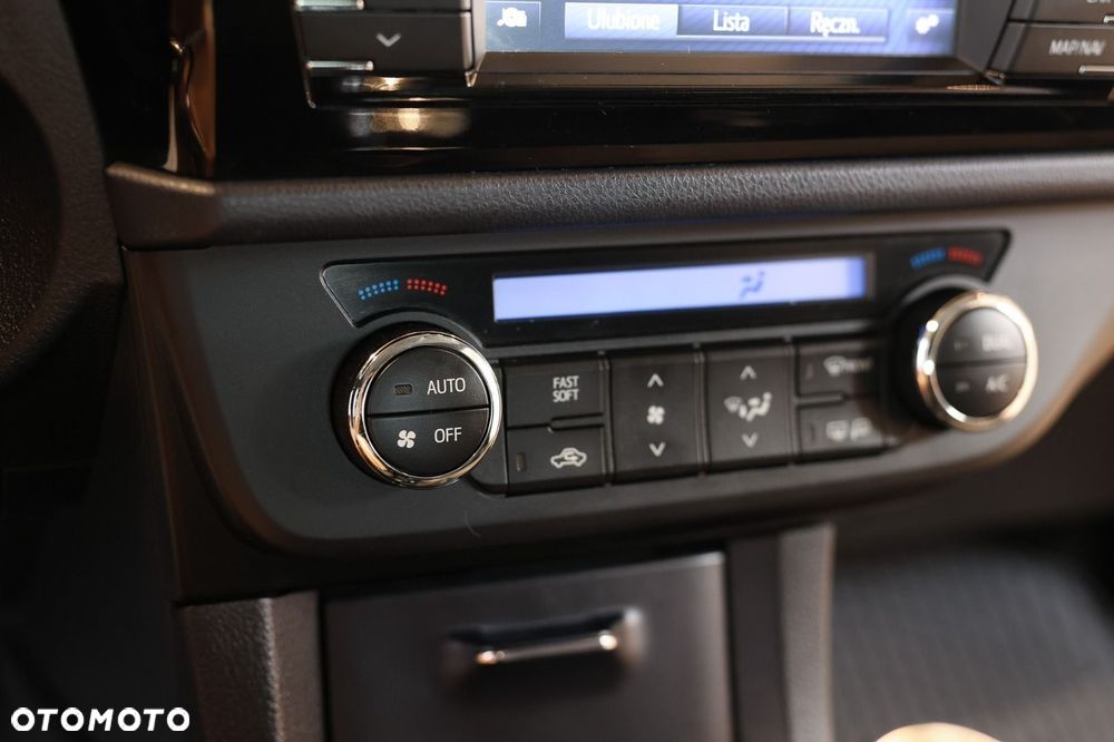 Toyota Corolla - 19