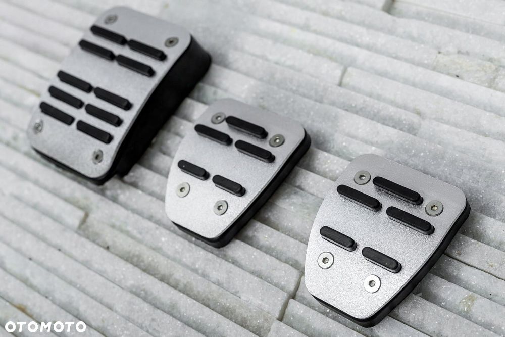 nissan qashqai 2014-2021 manual nakładki na pedały nakładane - 4