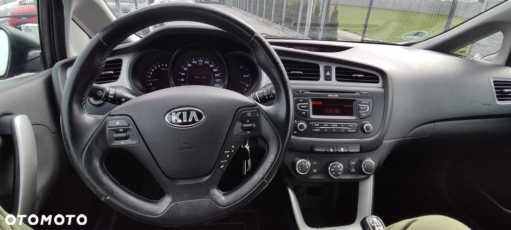 Kia Ceed 1.4 CVVT - 12