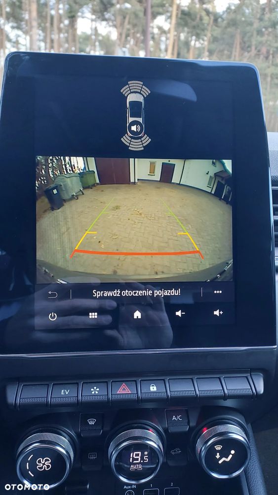 Renault Captur E-TECH 160 BUSINESS EDITION - 16