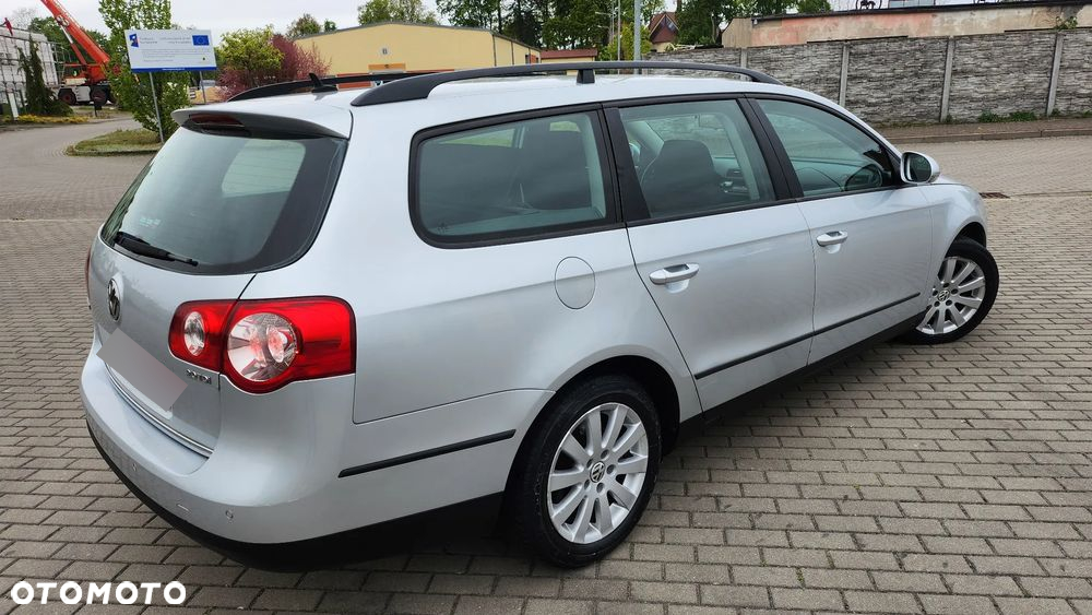 Volkswagen Passat 2.0 TDI DPF Comfortline - 20