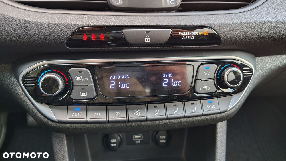 Hyundai i30 1.5 DPI Comfort - 16