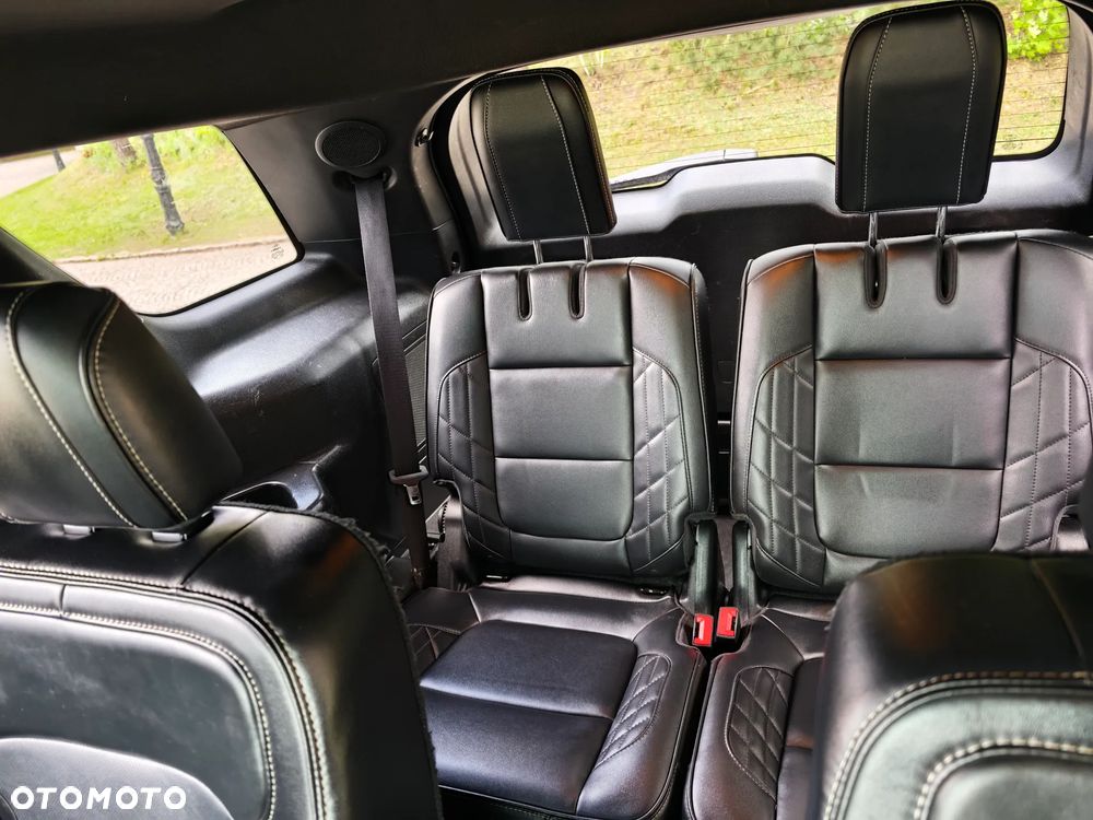 Ford Explorer - 13