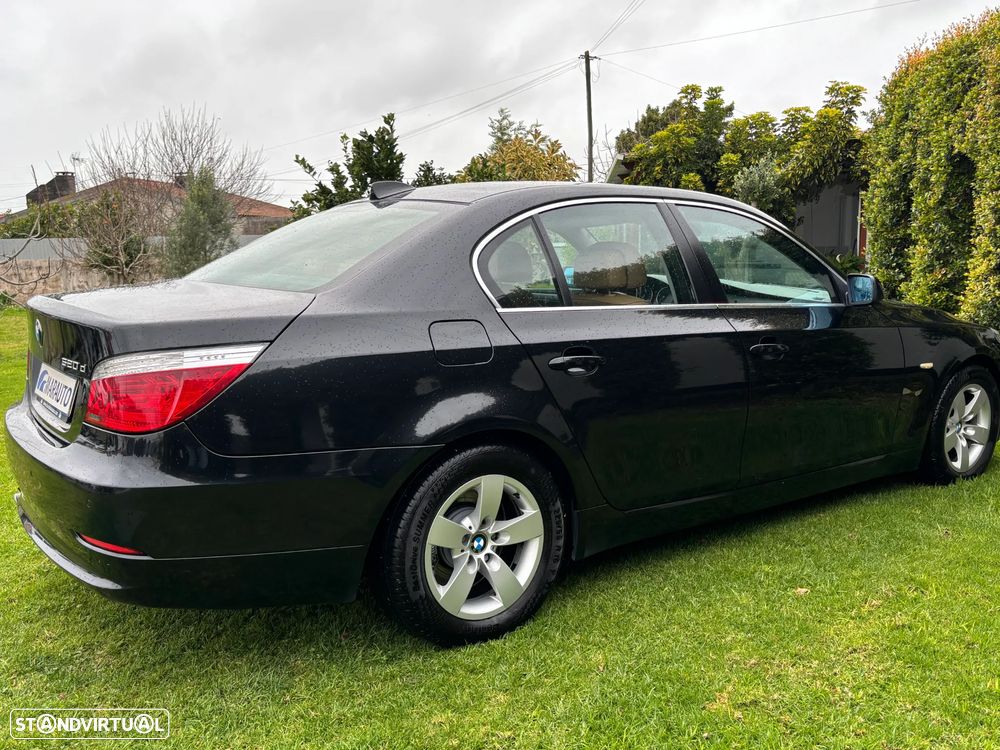 BMW 520 d Executive - 10