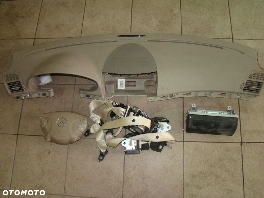 Konsola pulpit deska Mercedes E klasa 211 KREMOWA - 1