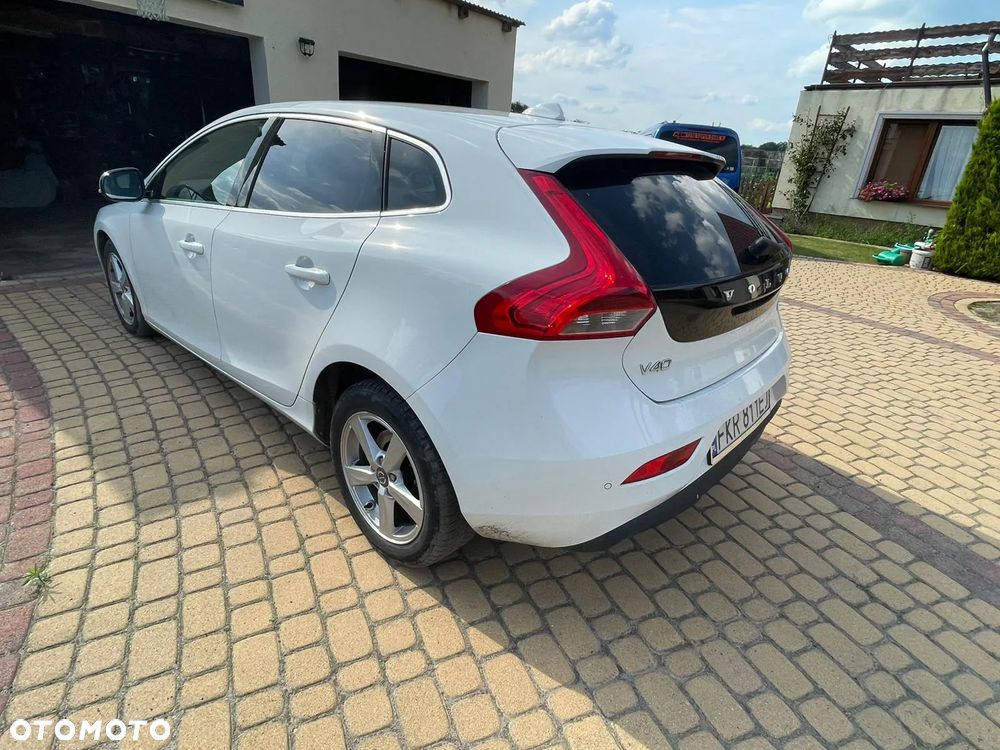Volvo V40 D2 Summum - 6