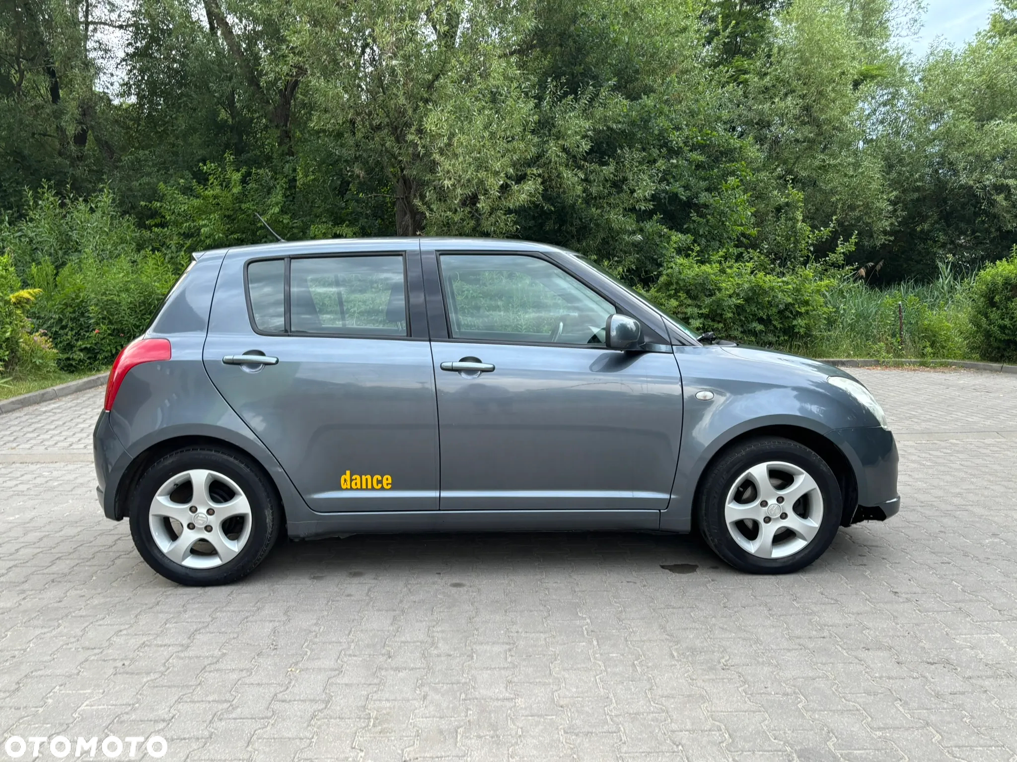 Suzuki Swift 1.3 Club dance - 7