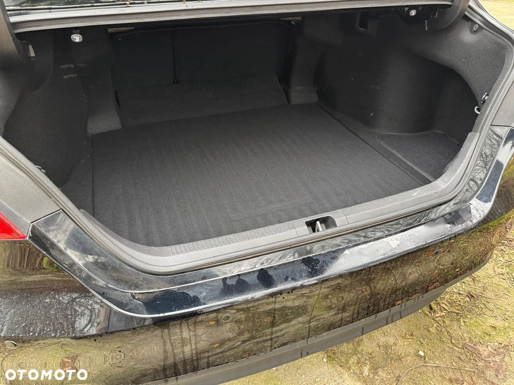 Toyota Camry 2.5 Hybrid Executive CVT - 5