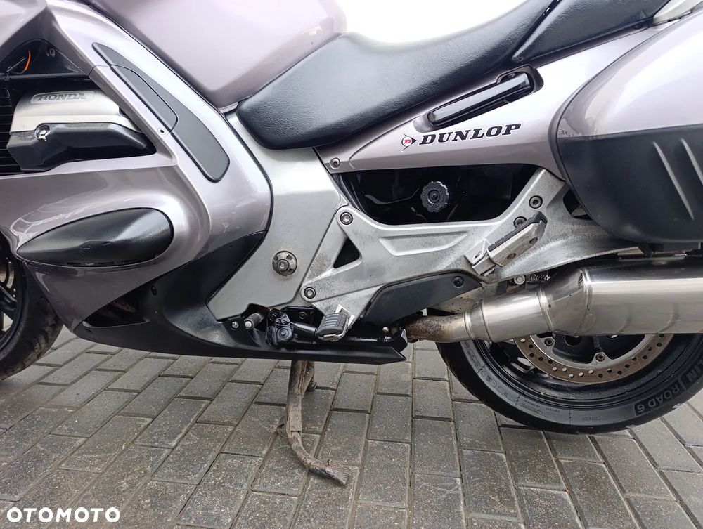 Honda ST - 16