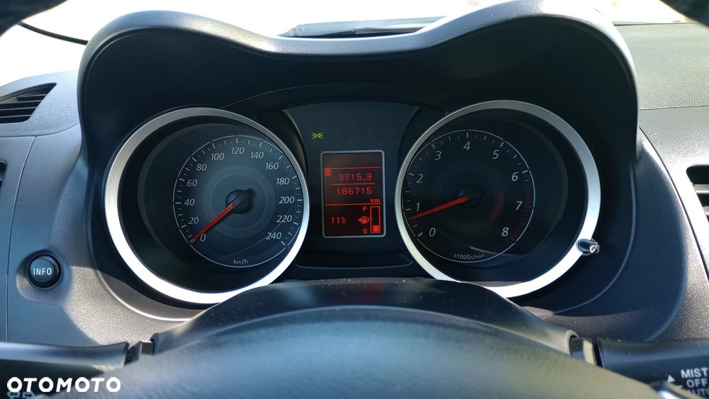 Mitsubishi Lancer 1.5 Invite - 15