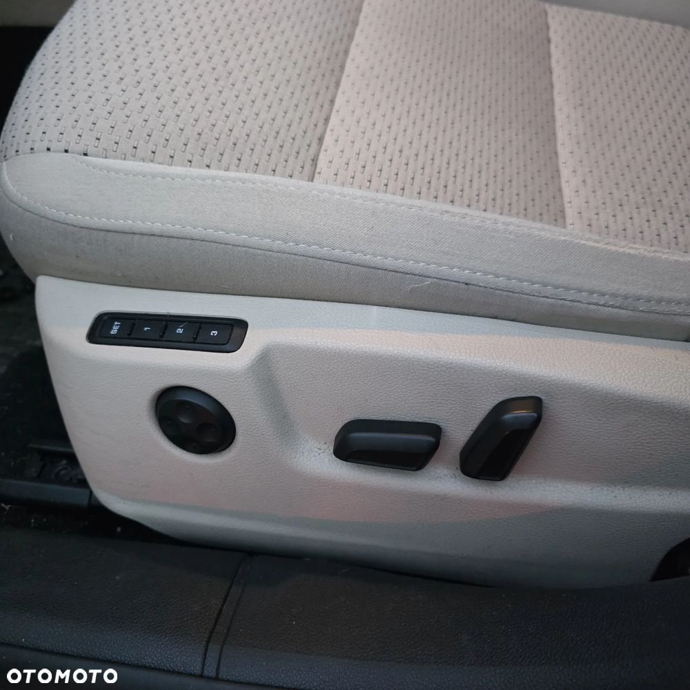 Skoda Superb 2.0 TSI Ambition DSG - 17