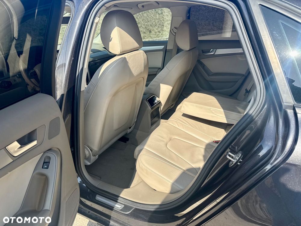 Audi A4 Limousine - 9