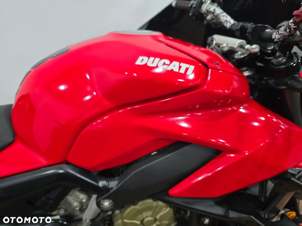 Ducati Streetfighter V4 - 21