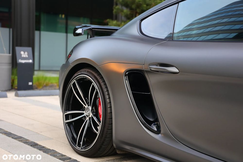 Porsche 718 Cayman - 27