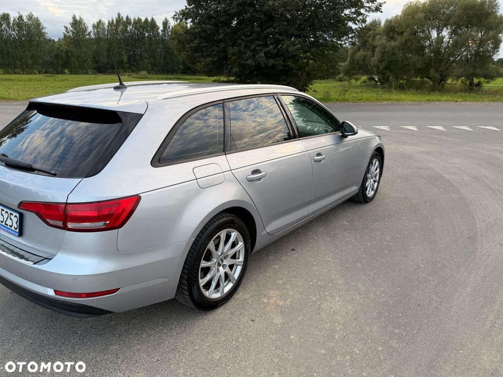 Audi A4 Avant 2.0 TDI S tronic - 26