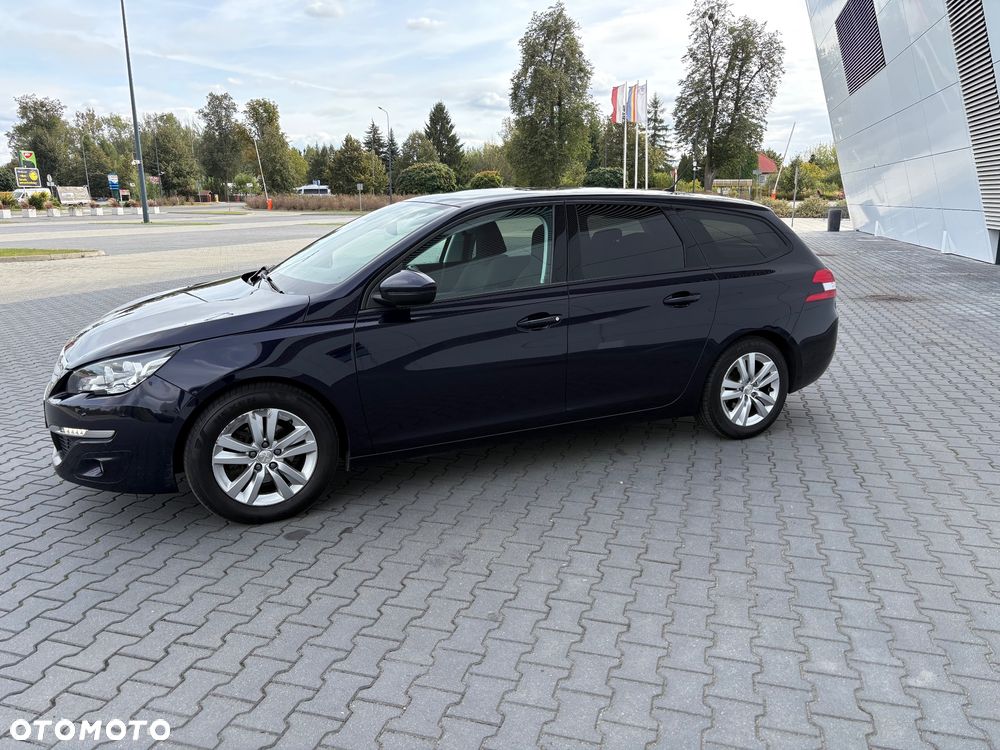 Peugeot 308 1.6 BlueHDi Allure S&S - 10
