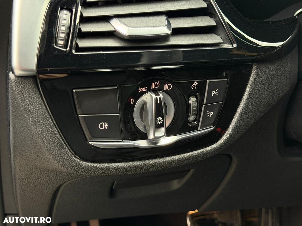 BMW Seria 5 520d Aut. M Sport Edition - 36