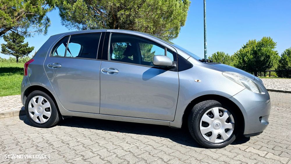 Toyota Yaris 1.0 VVT-i Sol+AC - 13