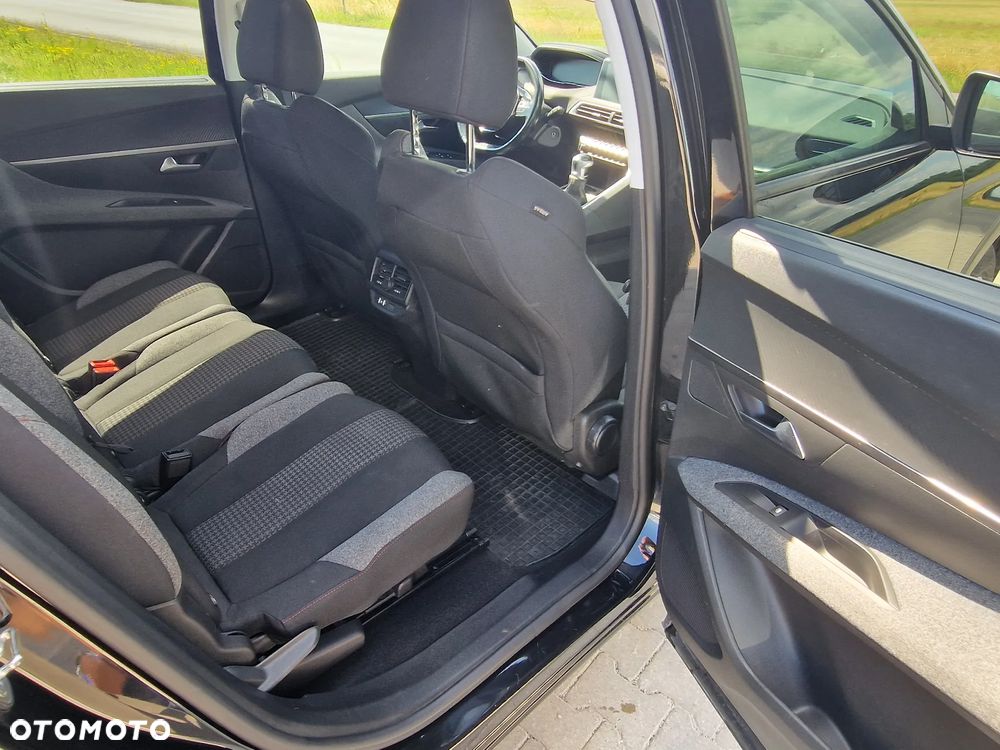 Peugeot 5008 1.5 BlueHDI Active S&S - 23