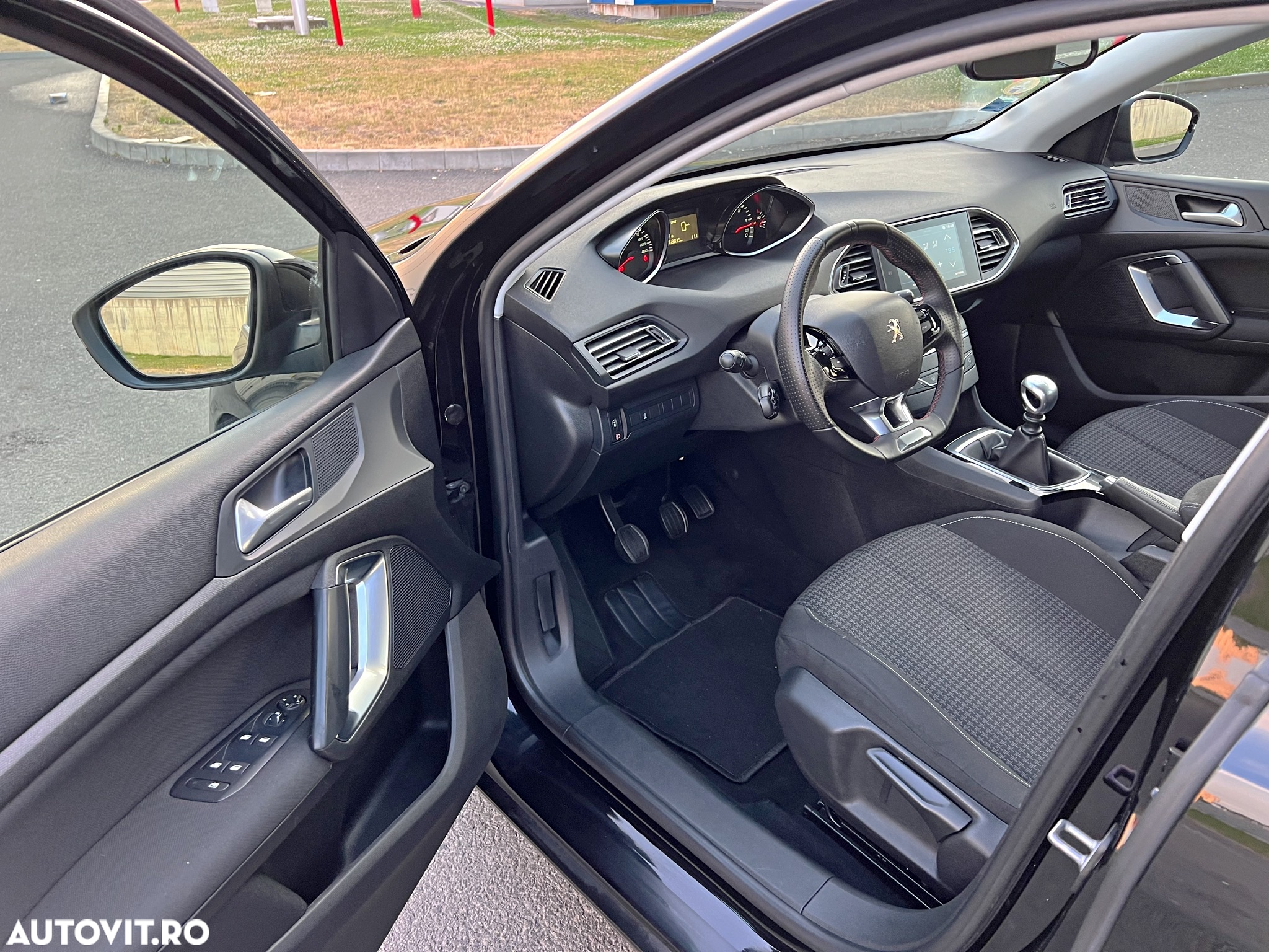 Peugeot 308 1.5L BlueHDI BVM6 Allure Pack - 10