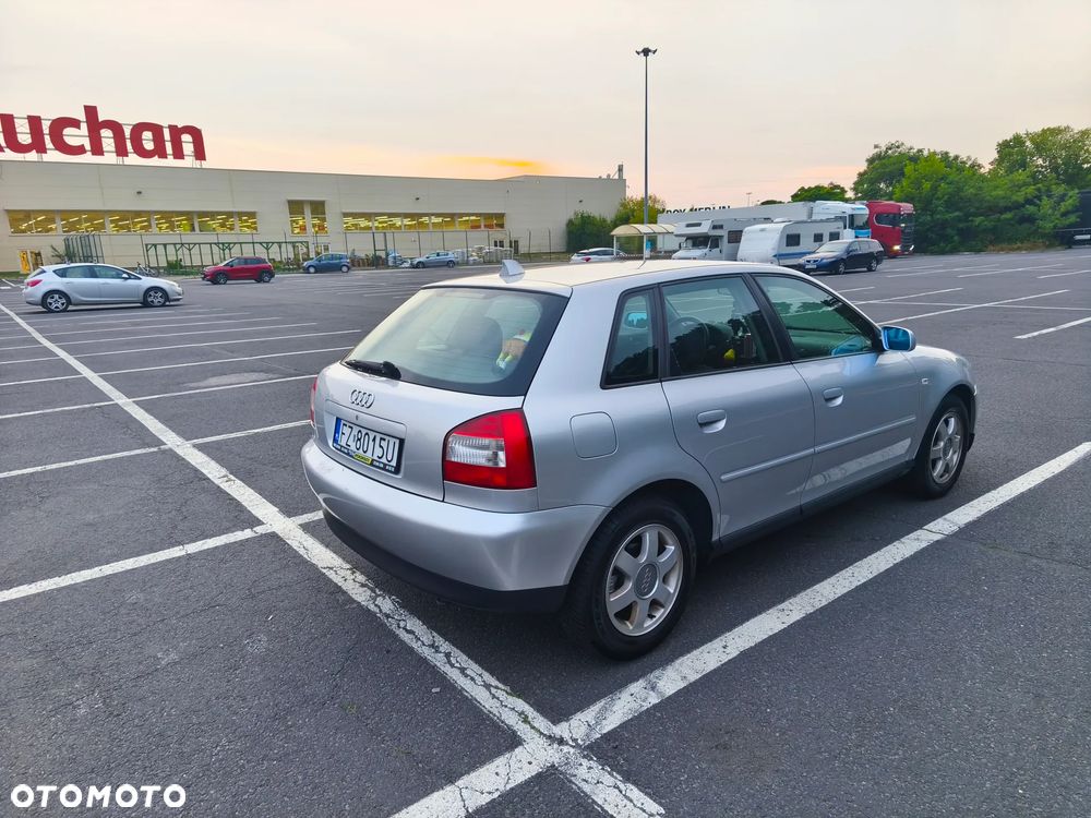 Audi A3 Sportback - 5
